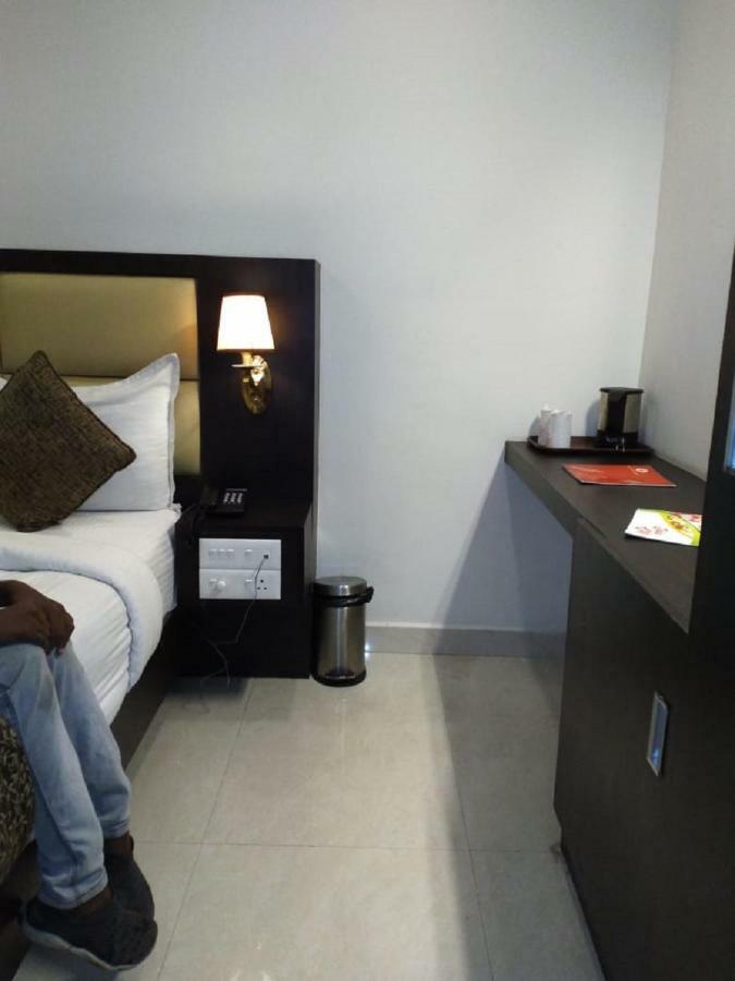 Saravanaa Residency Madurai Eksteriør billede