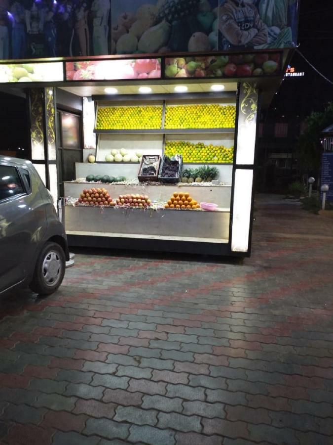 Saravanaa Residency Madurai Eksteriør billede