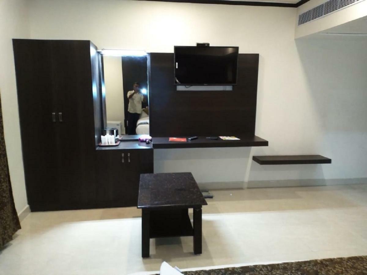 Saravanaa Residency Madurai Eksteriør billede