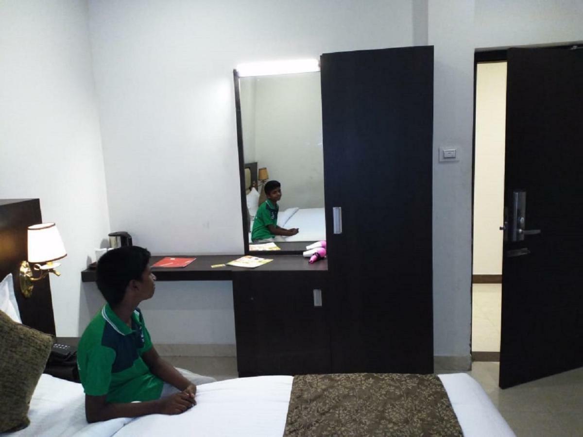 Saravanaa Residency Madurai Eksteriør billede